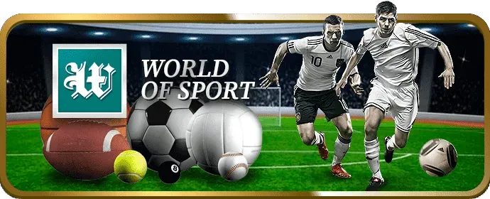 Sân bóng đá với quả bóng bay cao, tượng trưng cho cá cược bóng đá tại 33win69 code